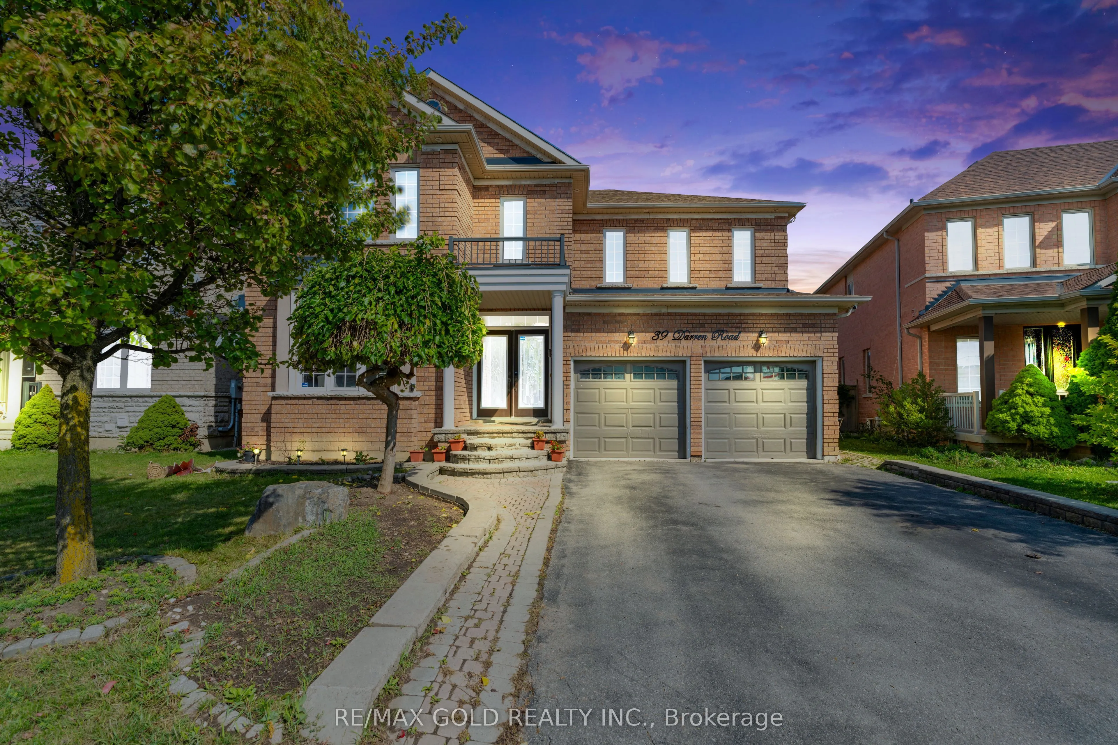 Detached Home For Sale | W13505496