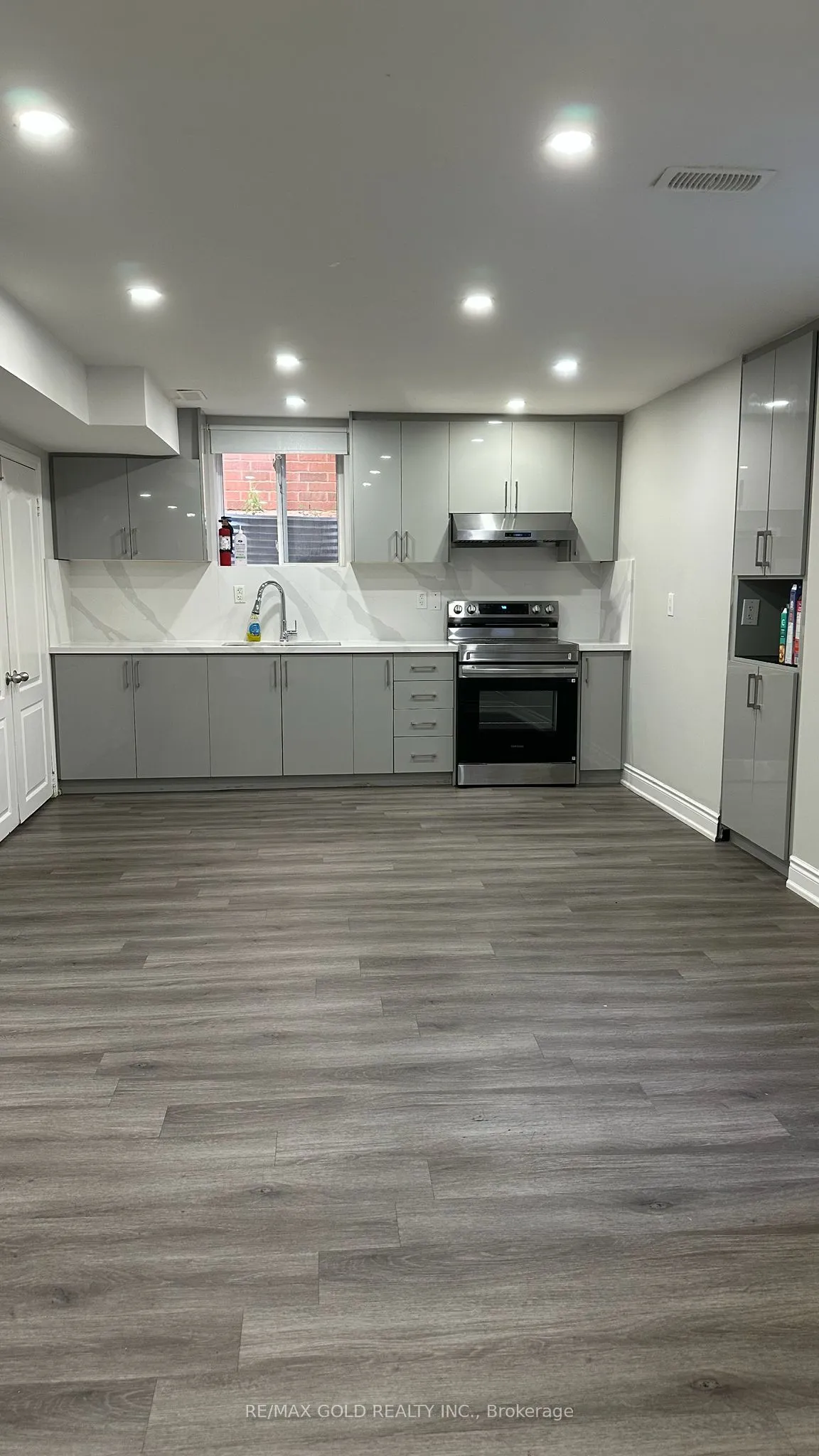 Property For Lease | W13506610