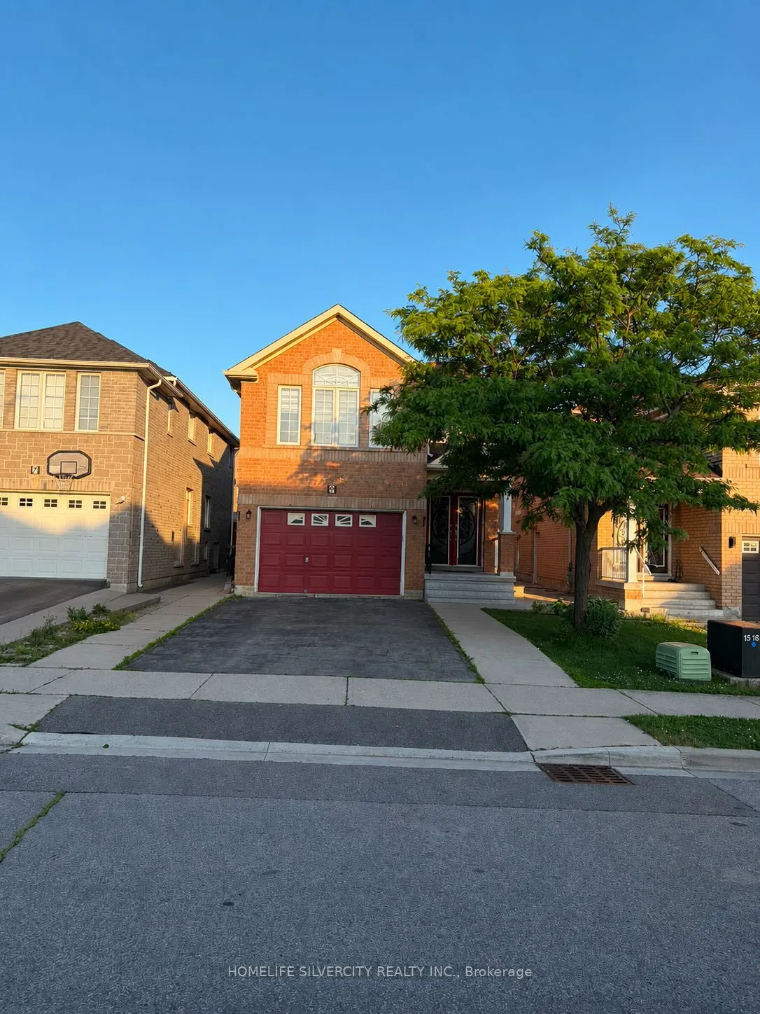 Detached Home For Lease | W13506660