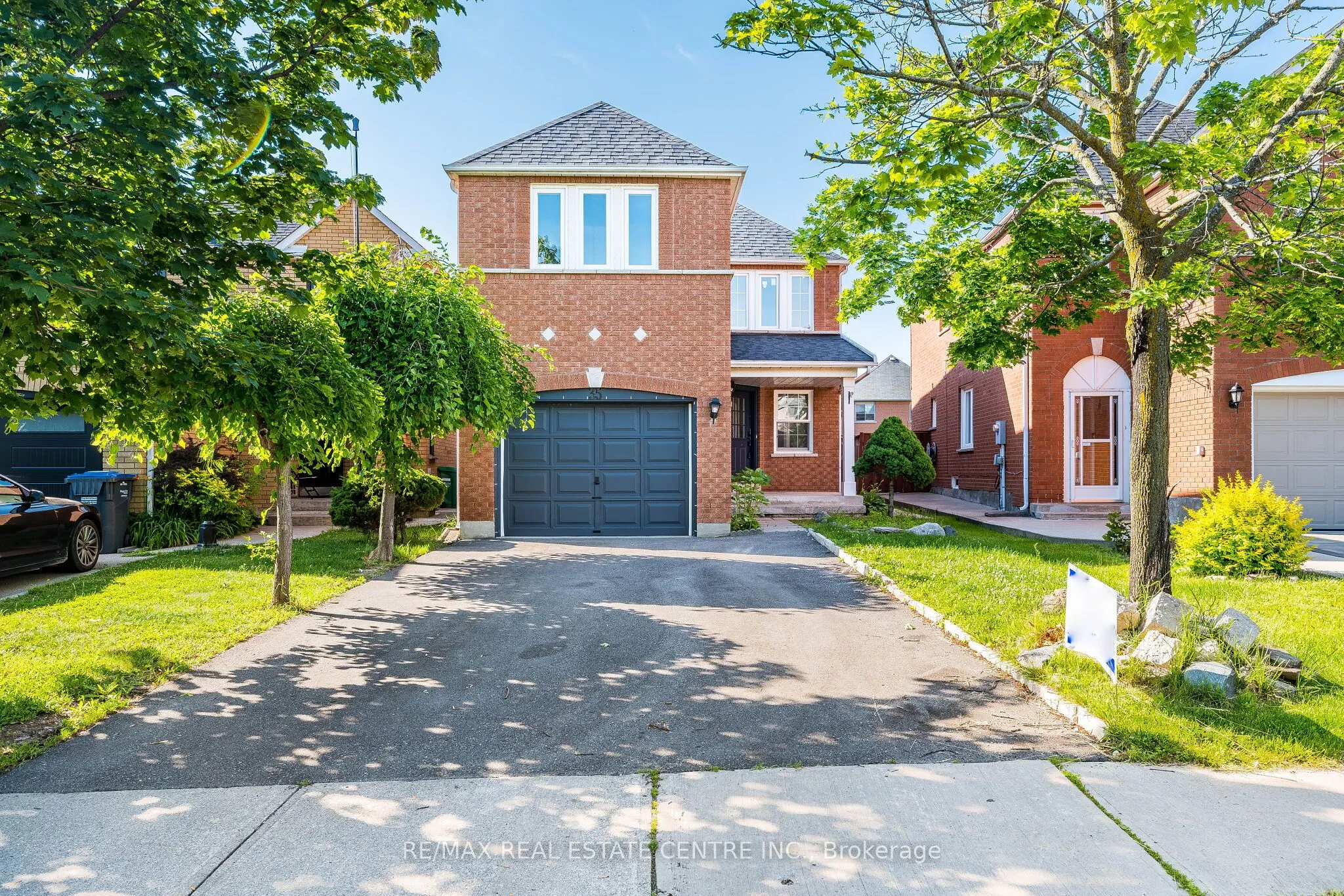 Detached Home For Sale | W13506784