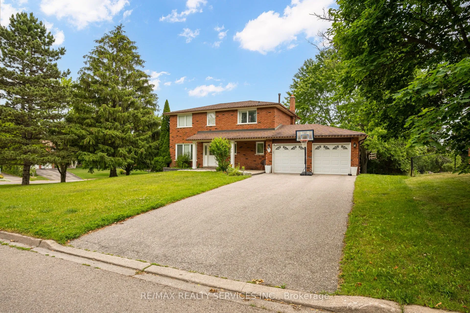 Detached Home For Sale | W13509378