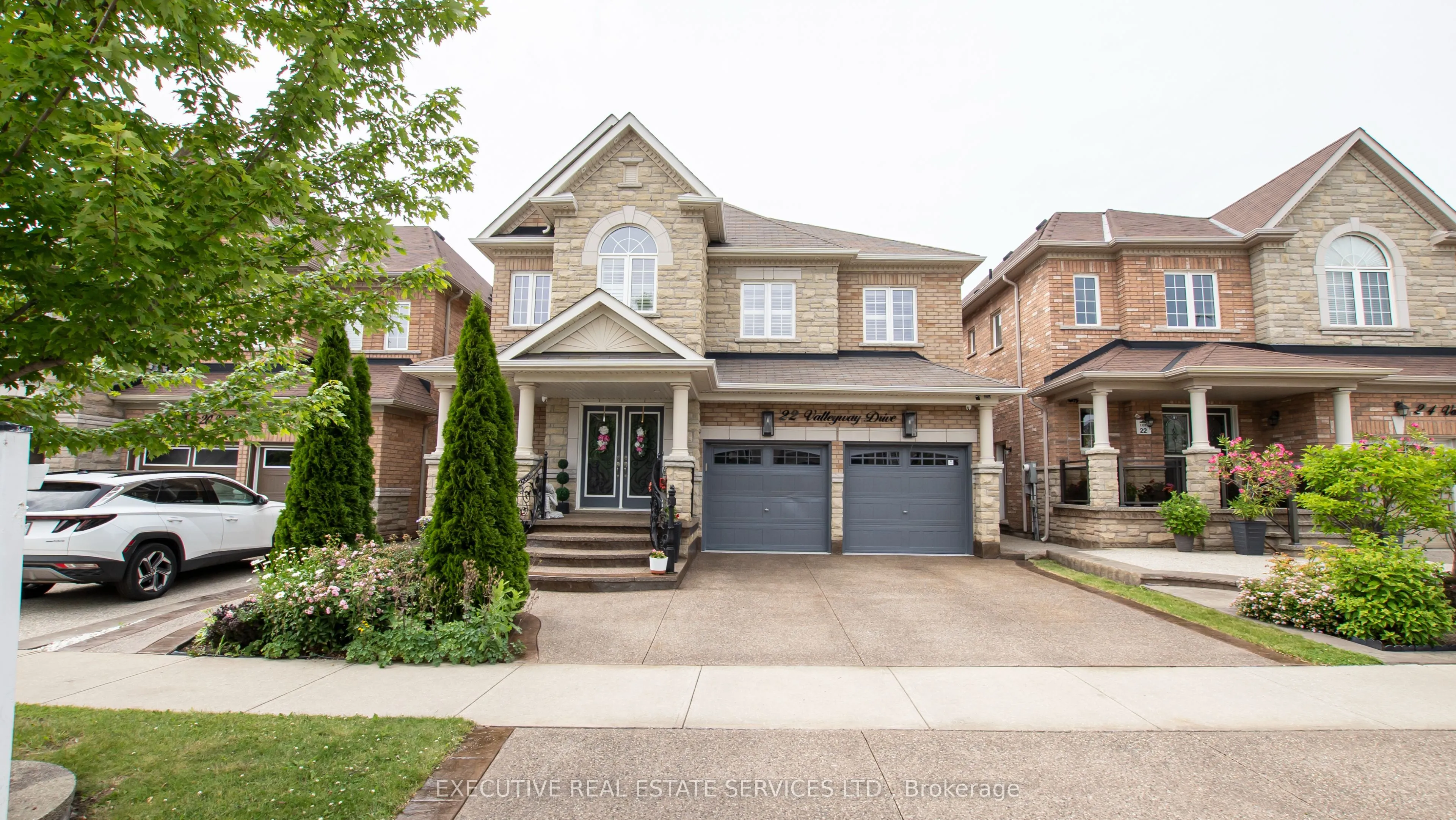 Detached Home For Sale | W13512802