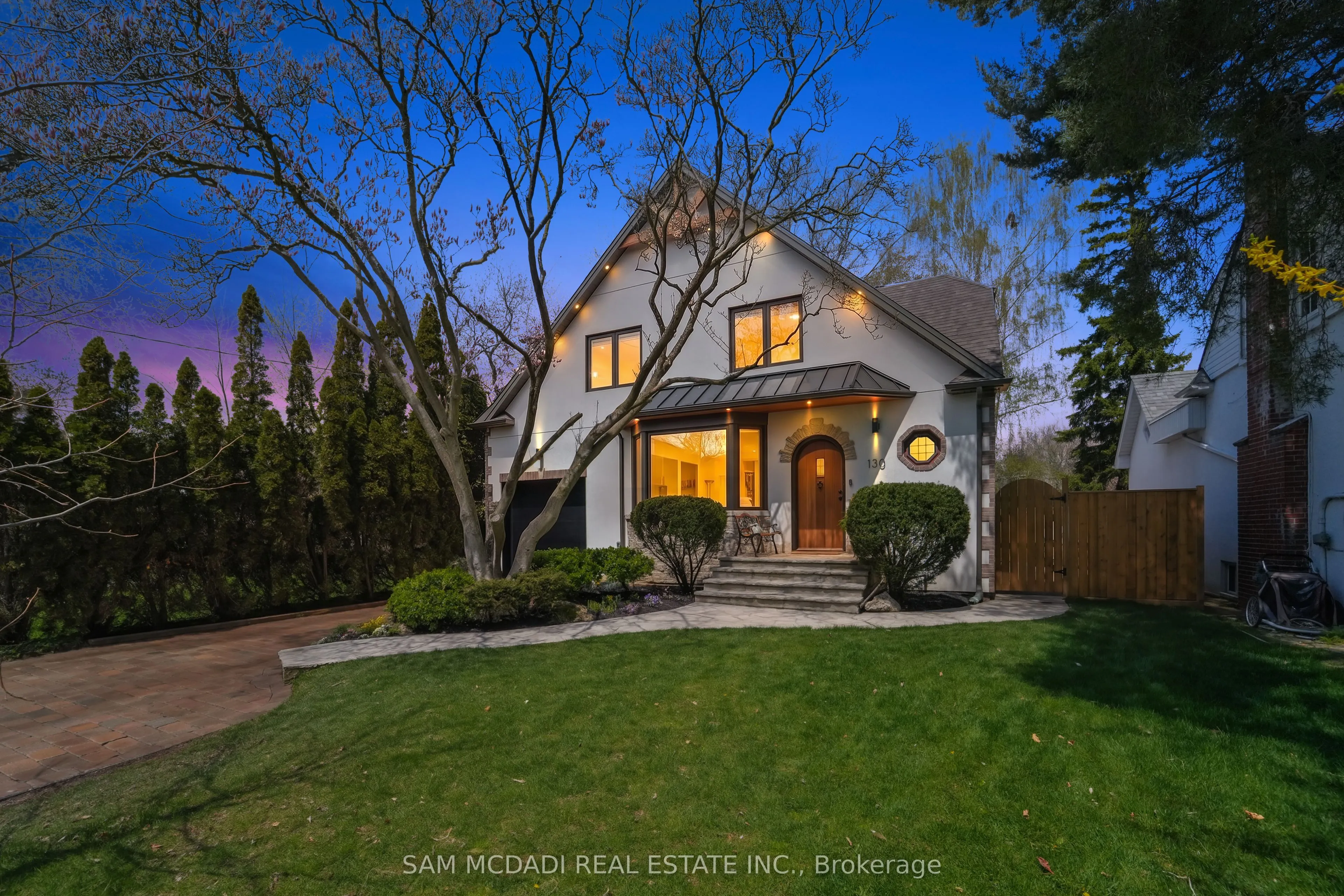 Detached Home For Sale | W13513008