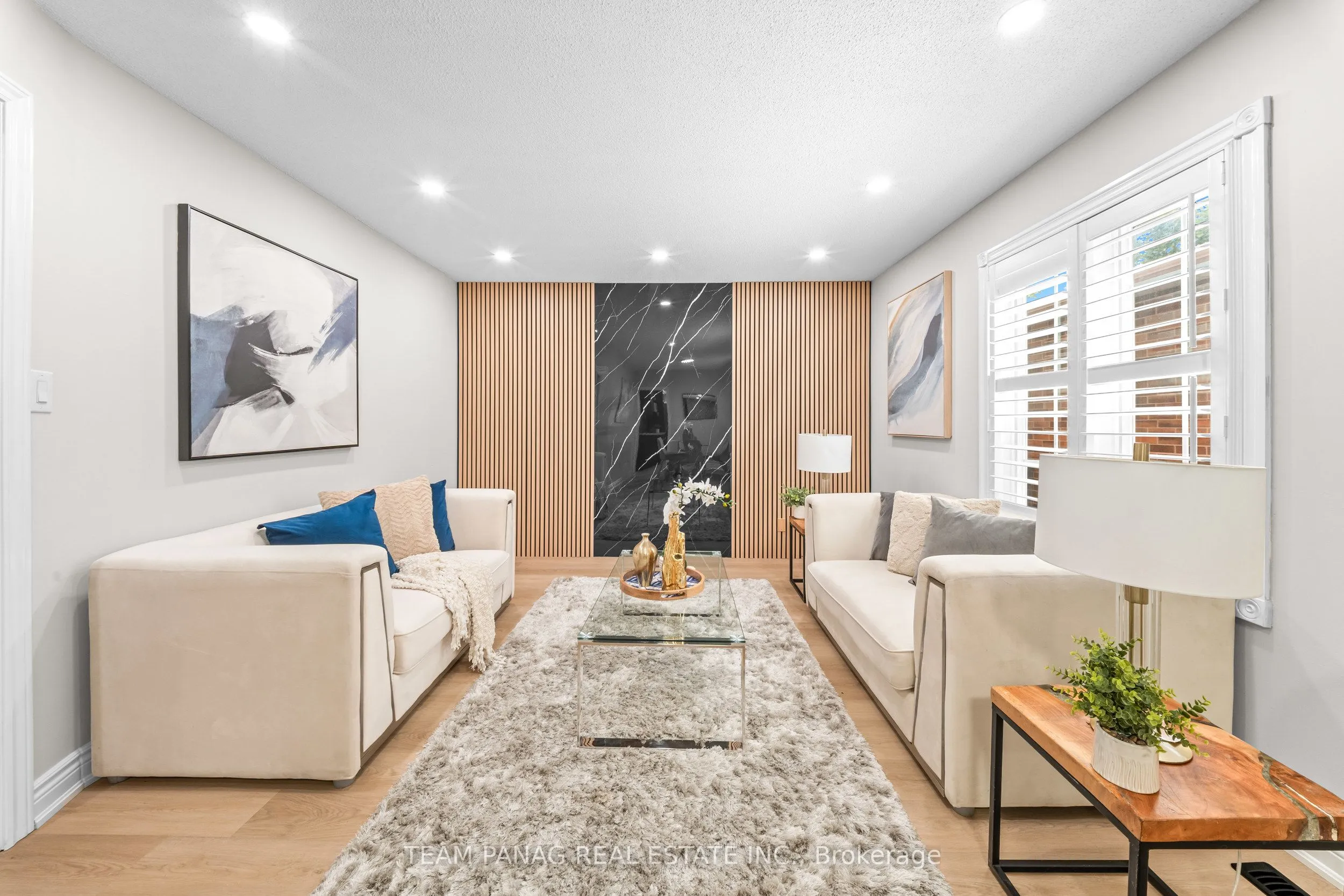 Detached Home For Sale | W13513298