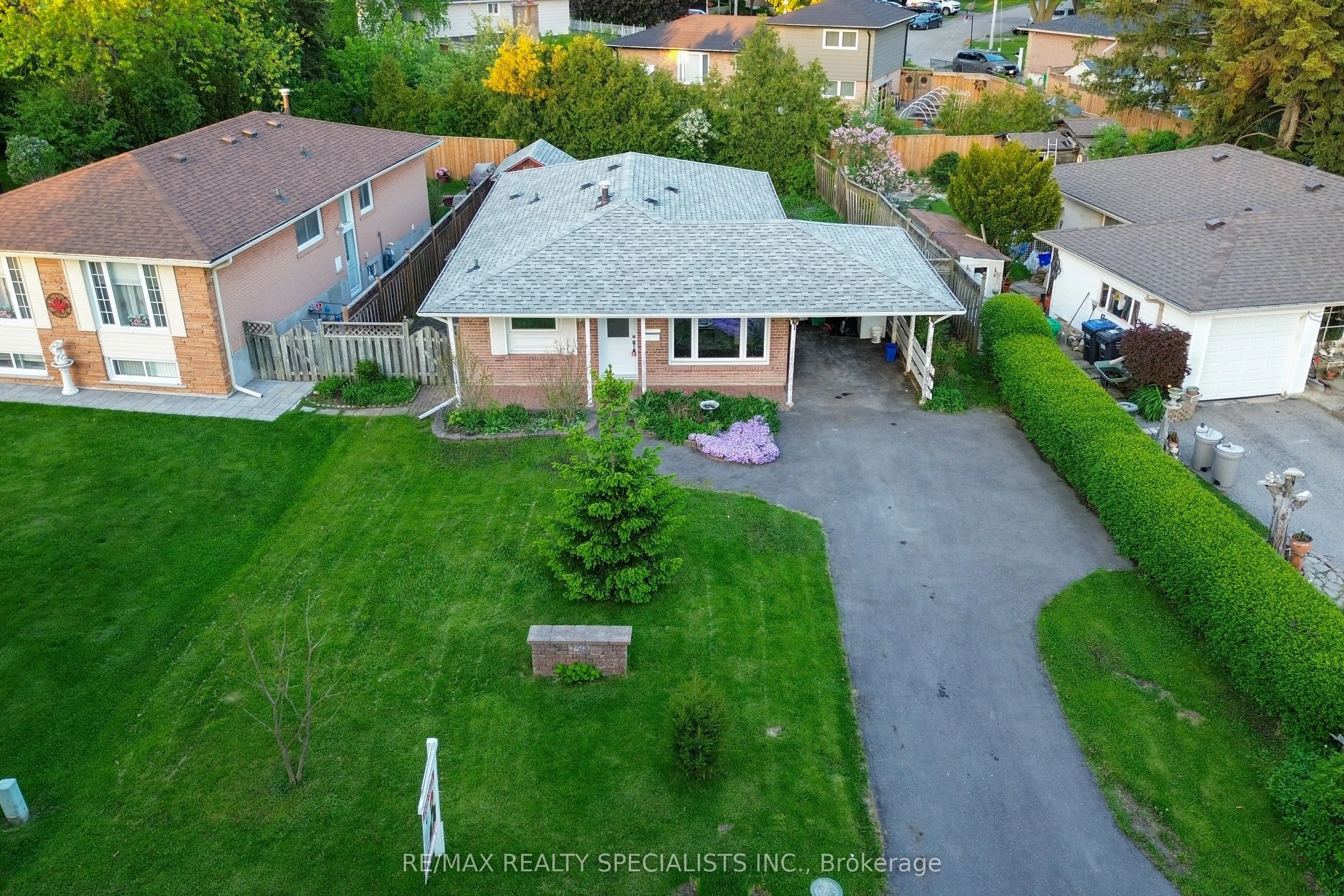 Detached Home For Sale | W13514310