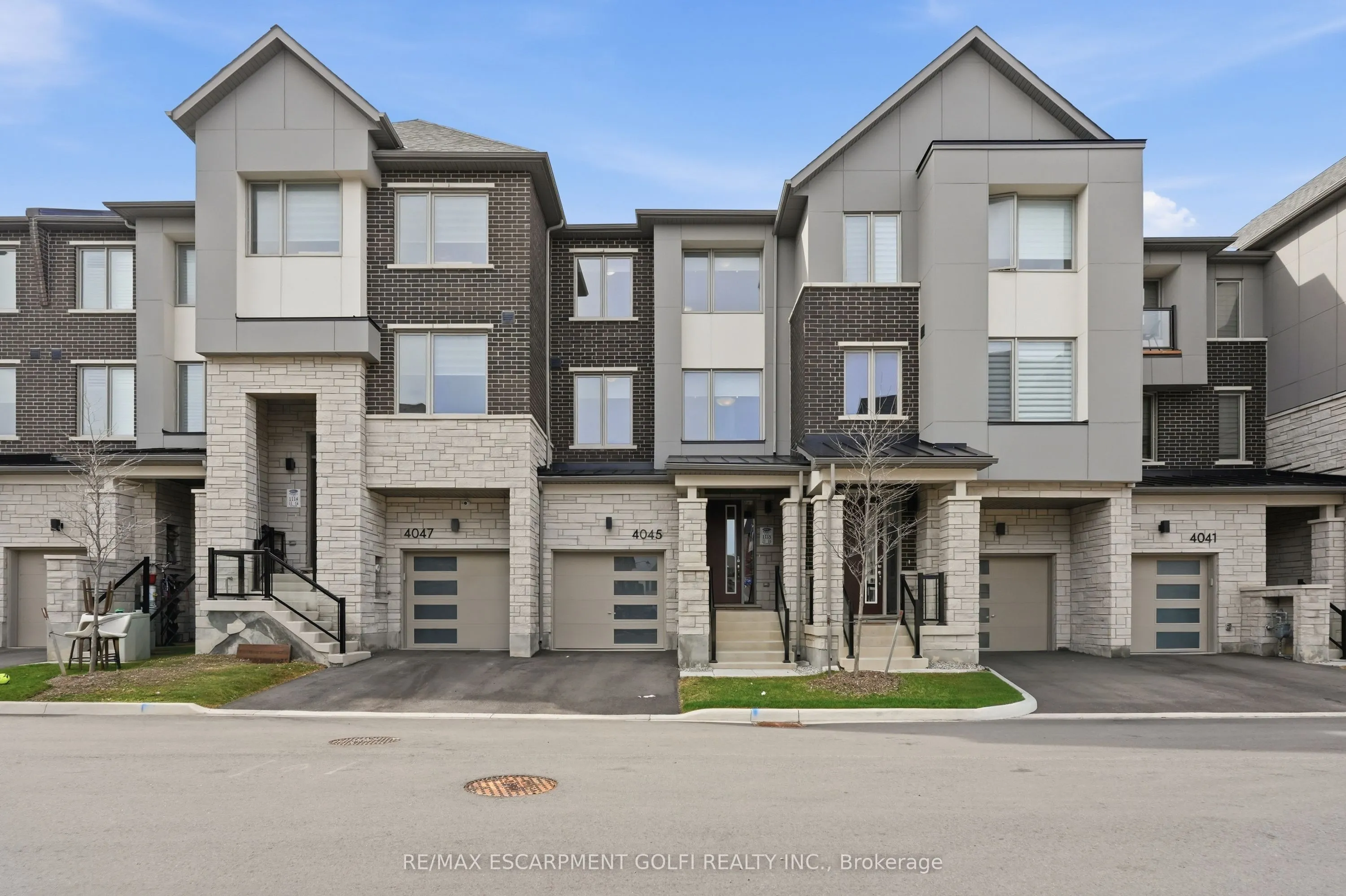 Property For Sale | W13515078