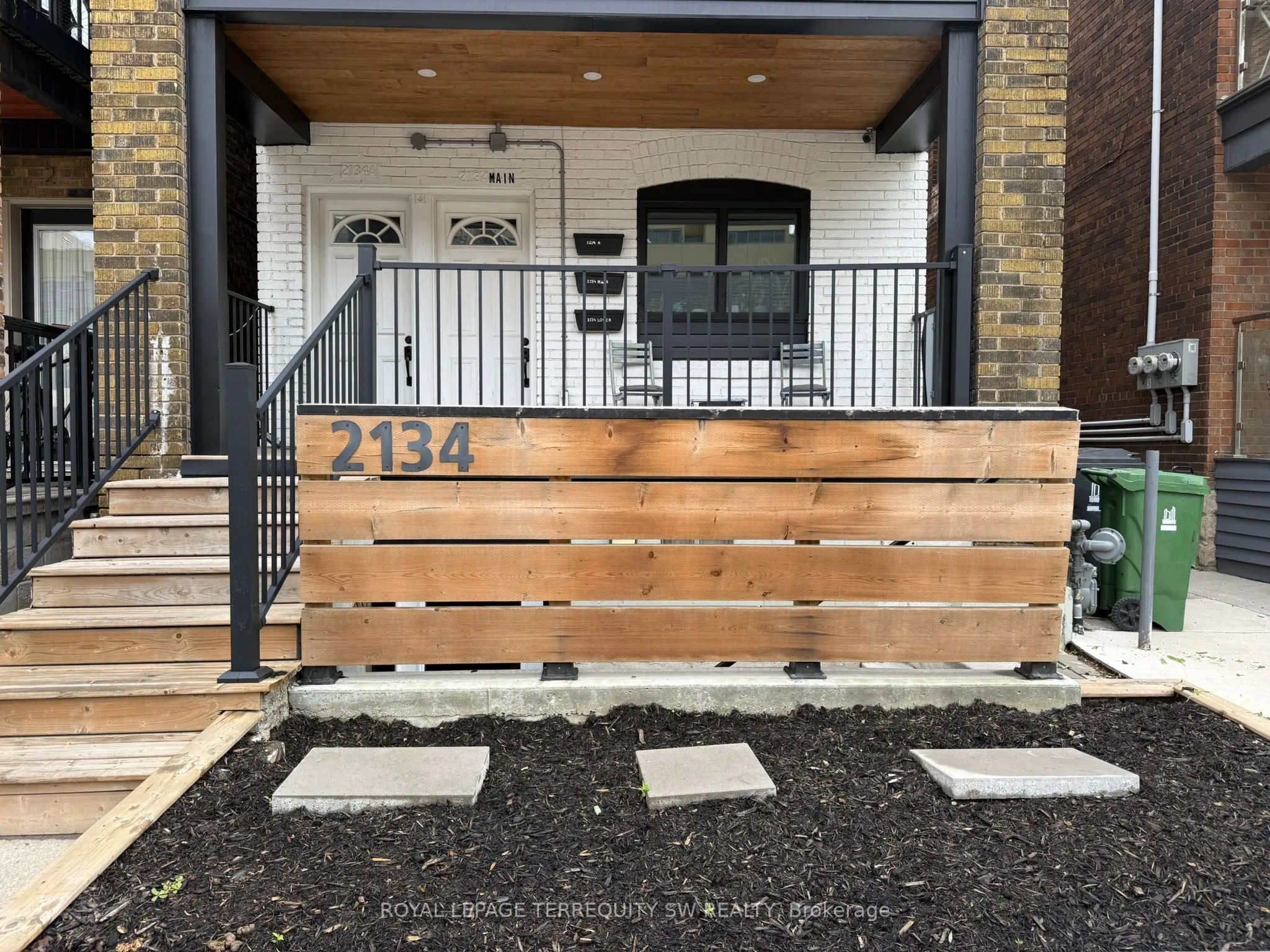 Detached Home For Lease | W13515816