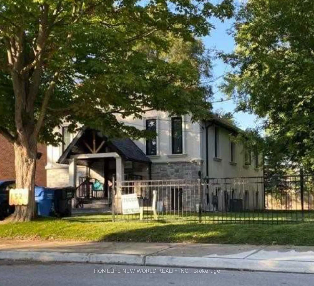 Detached Home For Lease | W13516236