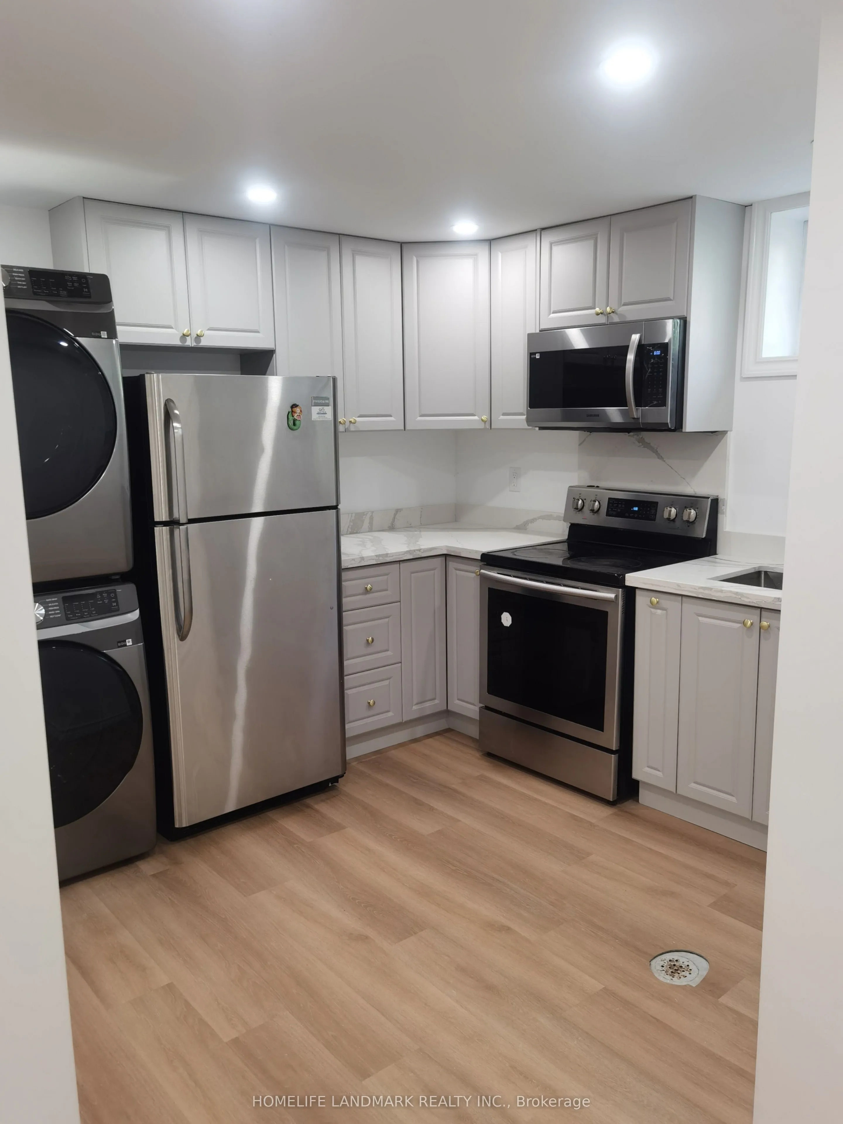 Detached Home For Lease | W13516876