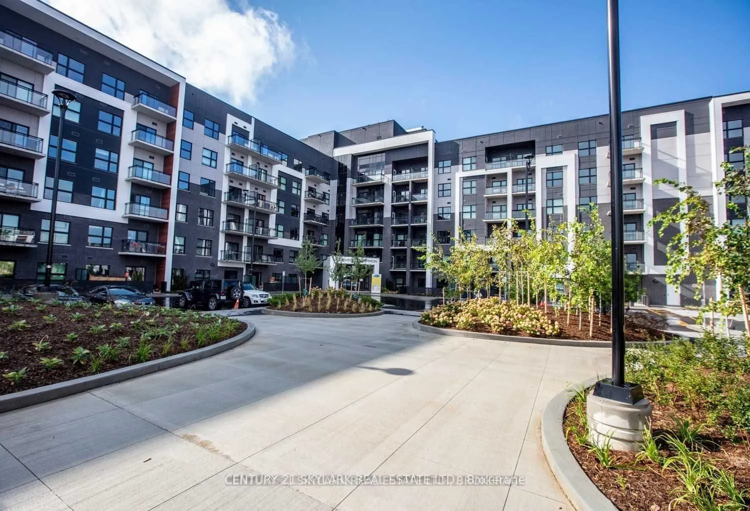 Property For Lease | W13521172