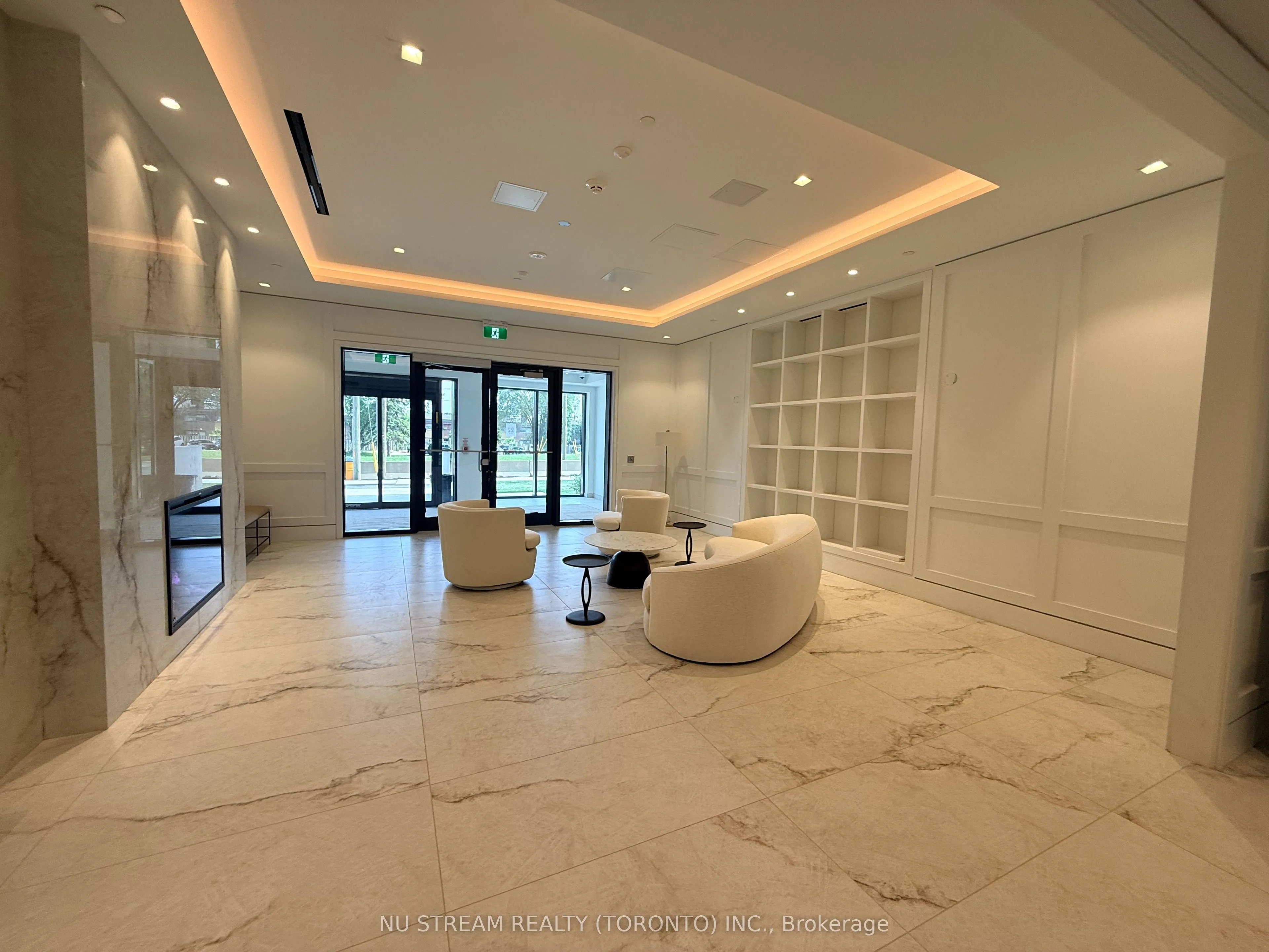 Property For Lease | W13522084