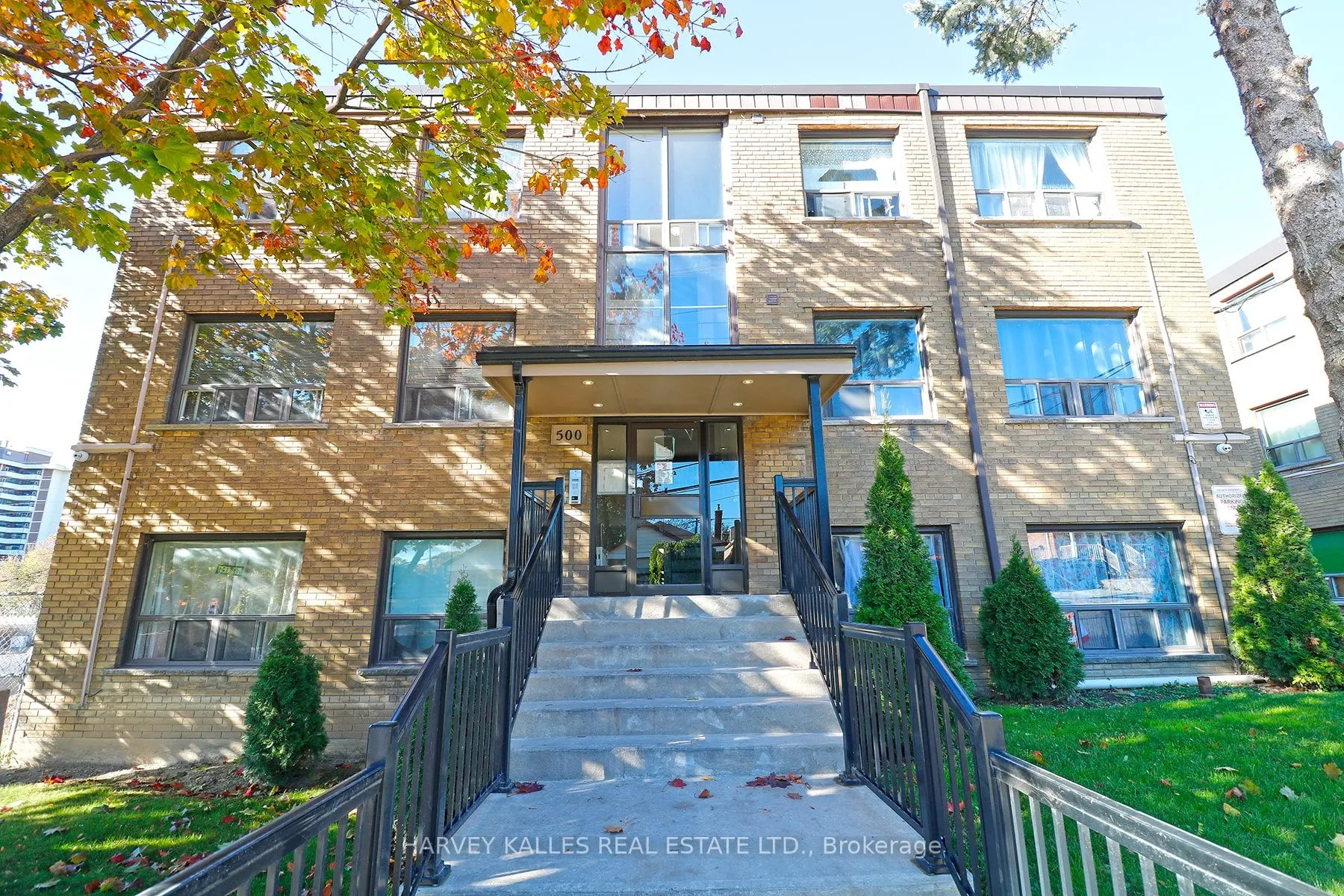 Multiplex For Lease | W13522894