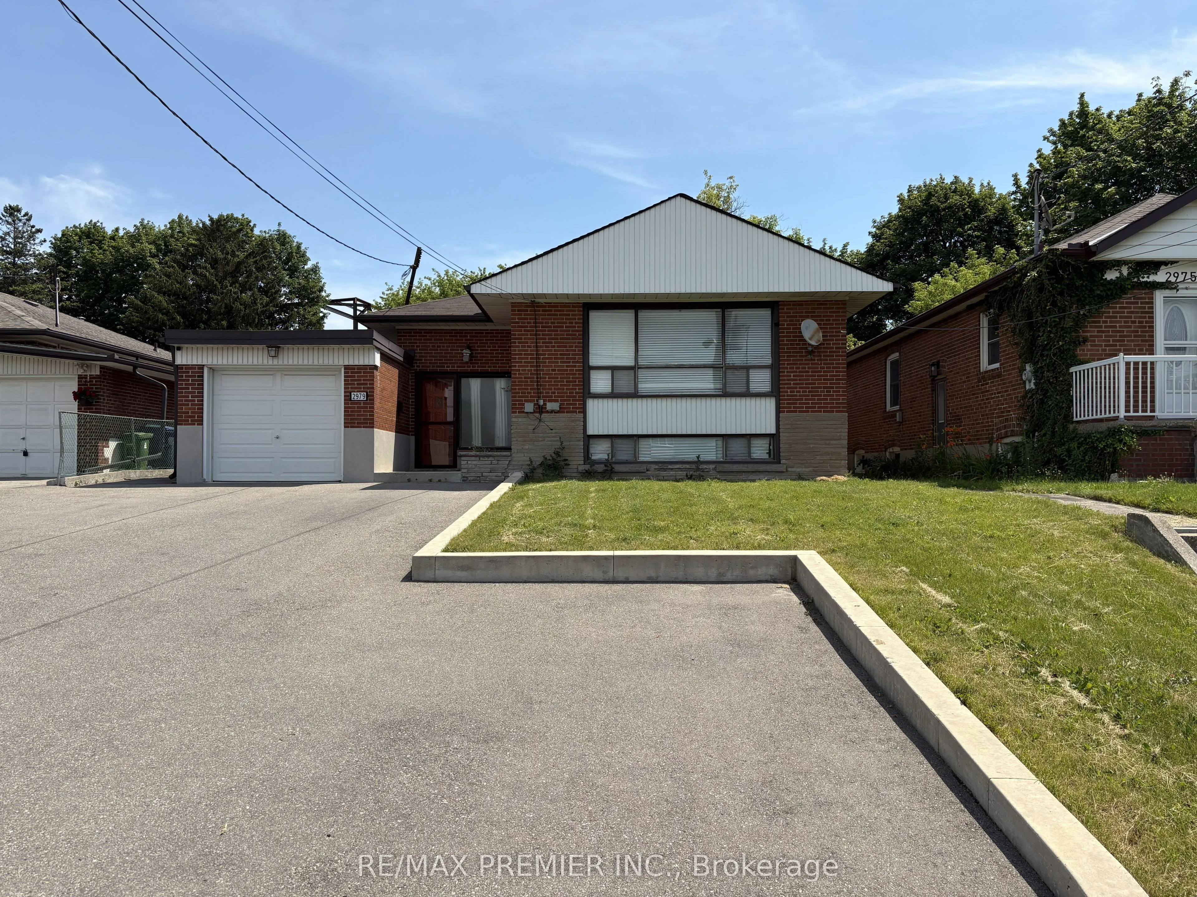 Detached Home For Sale | W13525318