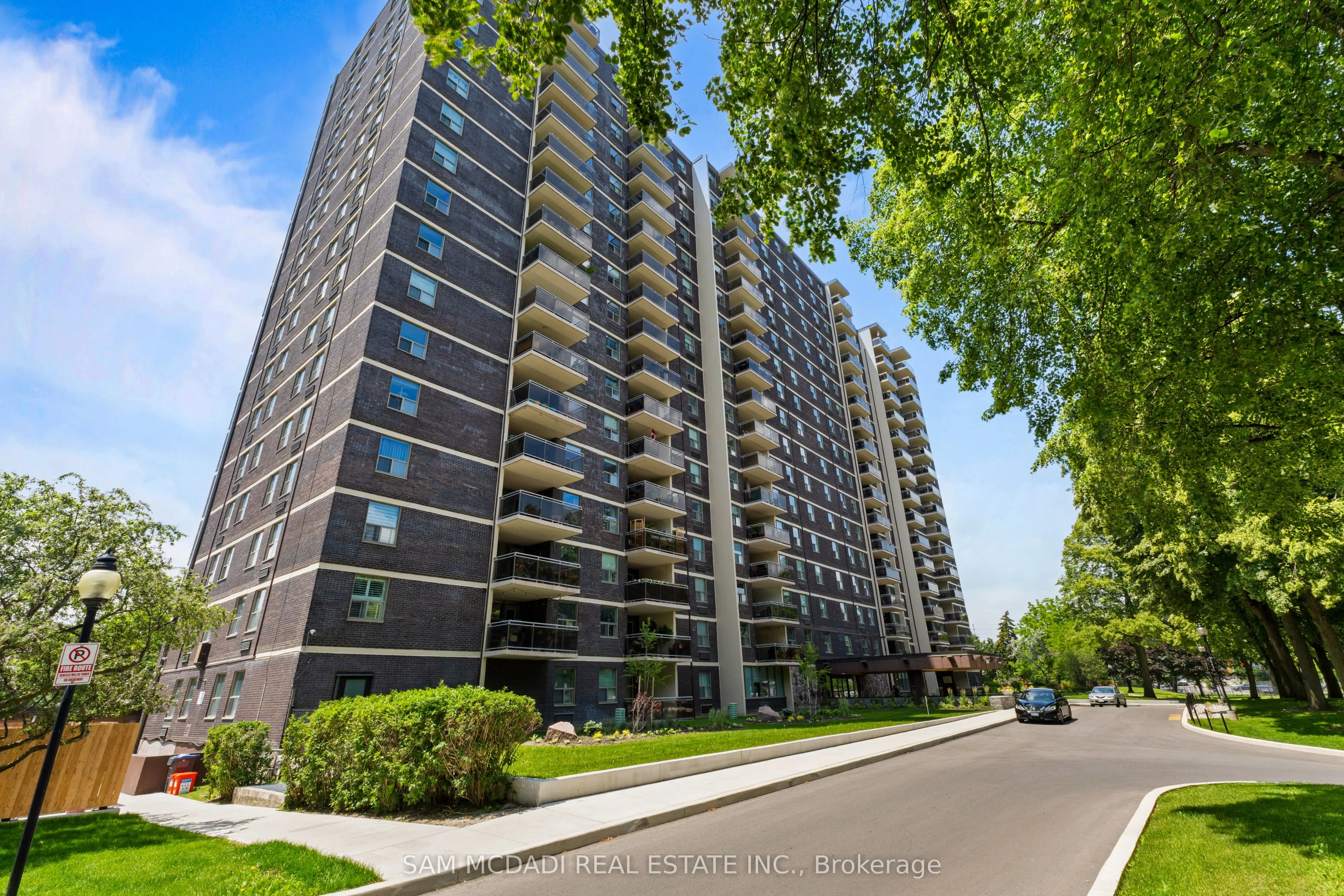 Property For Sale | W13526378