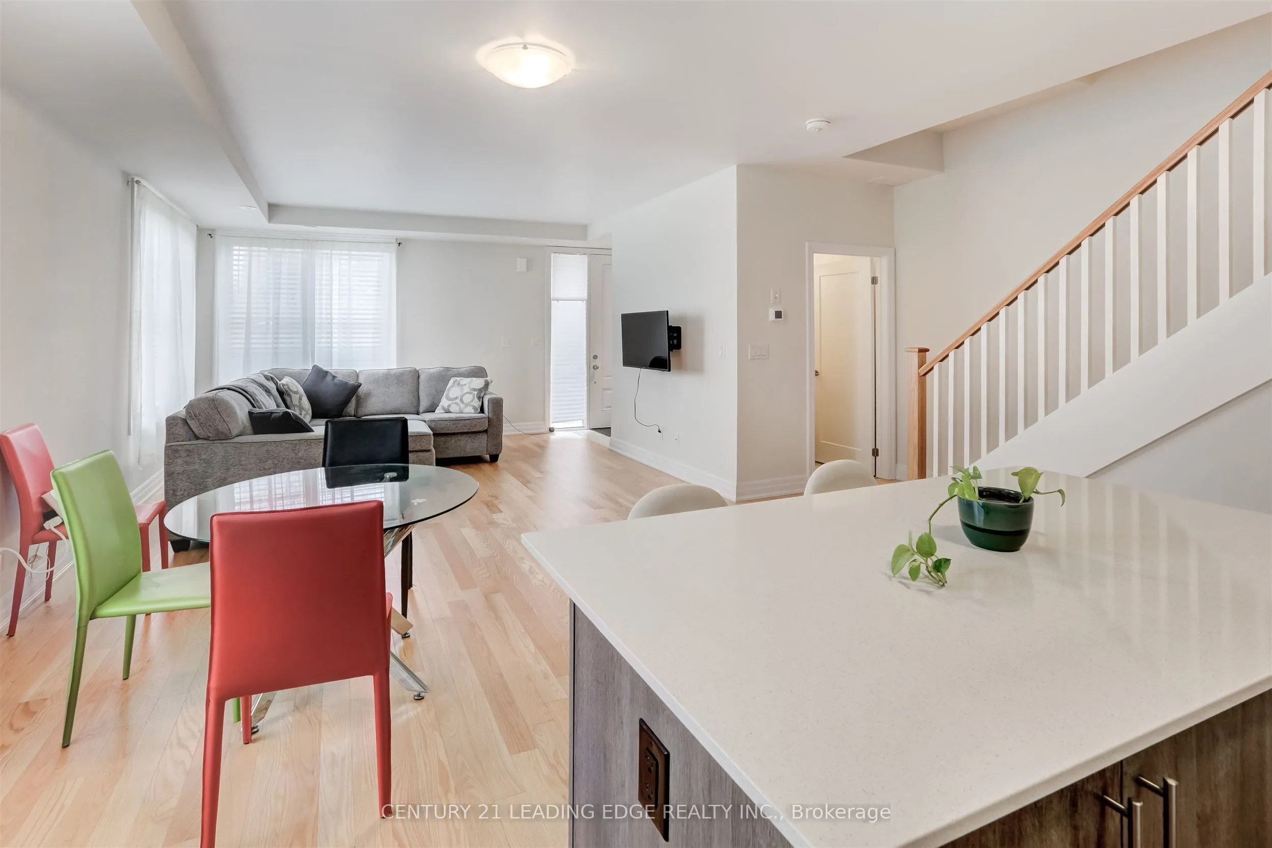 Property For Lease | W13526564
