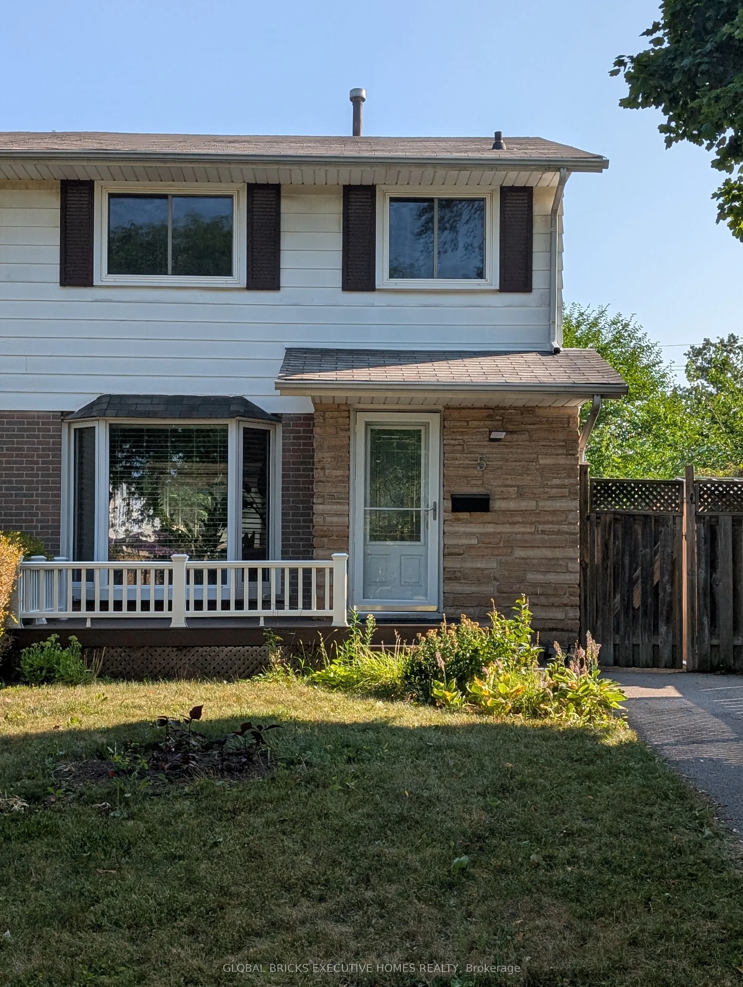 Semi-Detached Home For Lease | W13526746