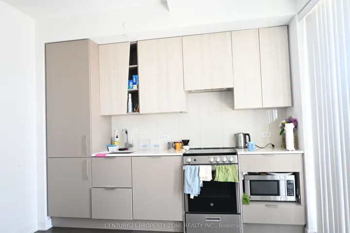 3900 Confederation Parkway 1405, Mississauga, ON L5B 0M3
