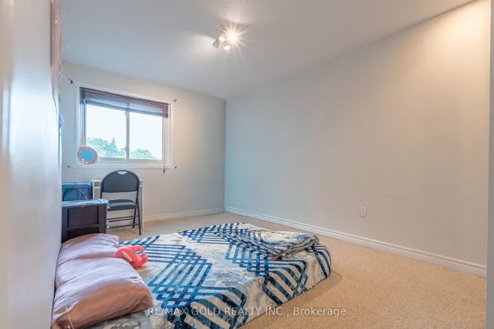 23 Judith Crescent, Brampton, ON L6S 3J3