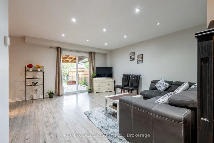 23 Judith Crescent, Brampton, ON L6S 3J3