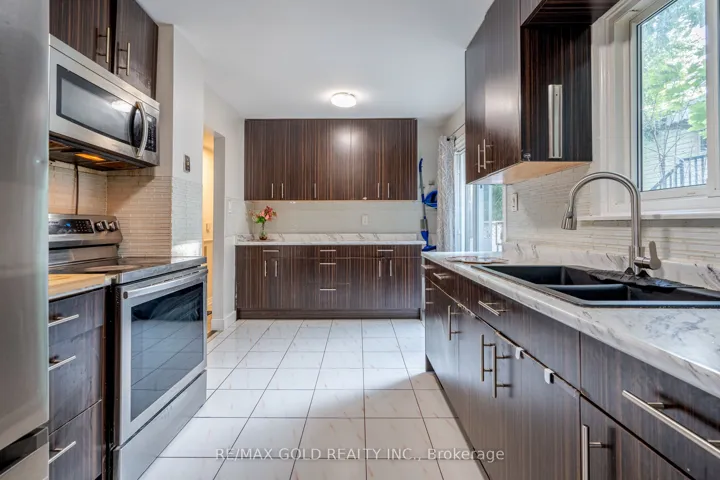 23 Judith Crescent, Brampton, ON L6S 3J3