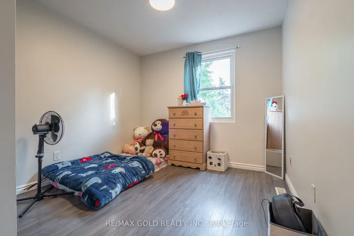 23 Judith Crescent, Brampton, ON L6S 3J3