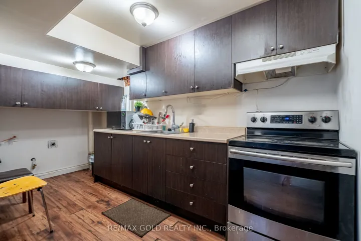 23 Judith Crescent, Brampton, ON L6S 3J3