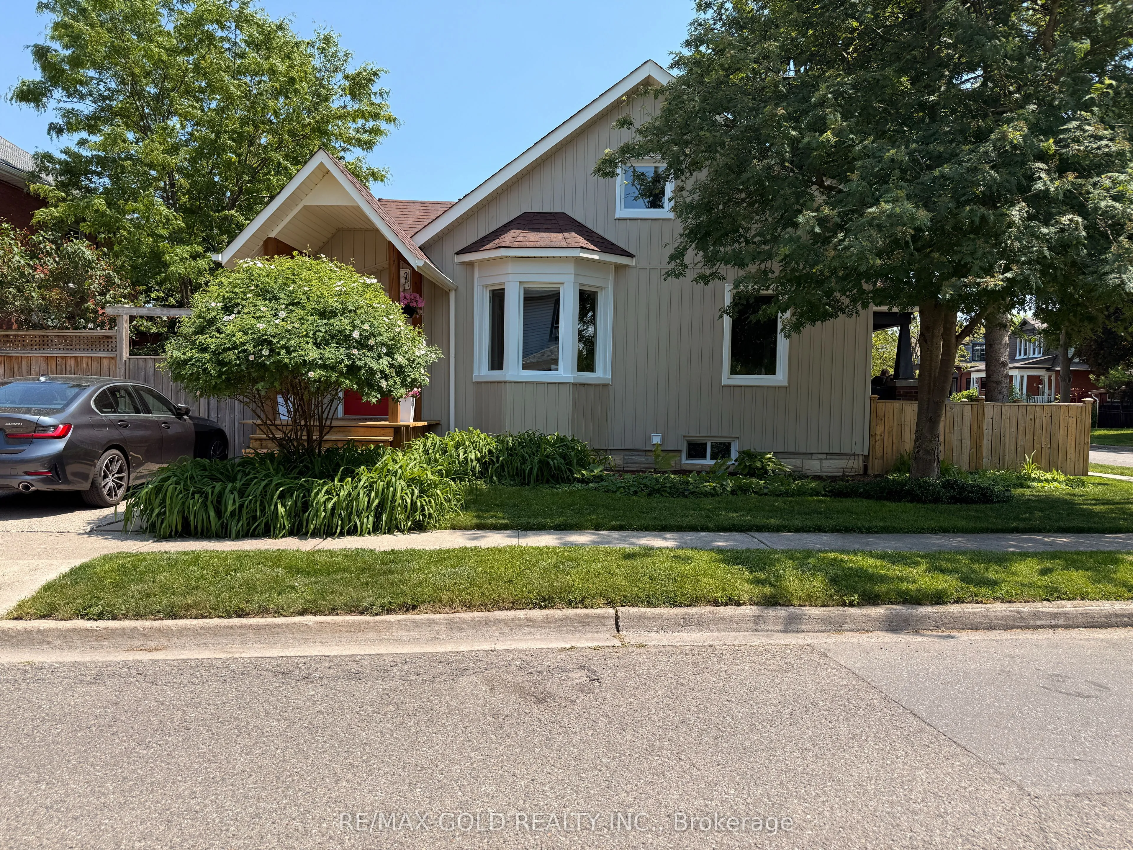 Detached Home For Lease | W13530024