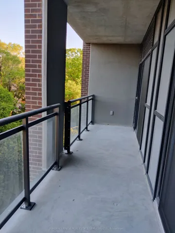 25 Neighbourhood Lane 607, Toronto W07, ON M8Y 0C4