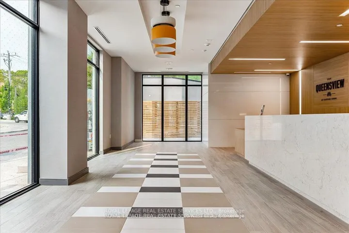 25 Neighbourhood Lane 607, Toronto W07, ON M8Y 0C4