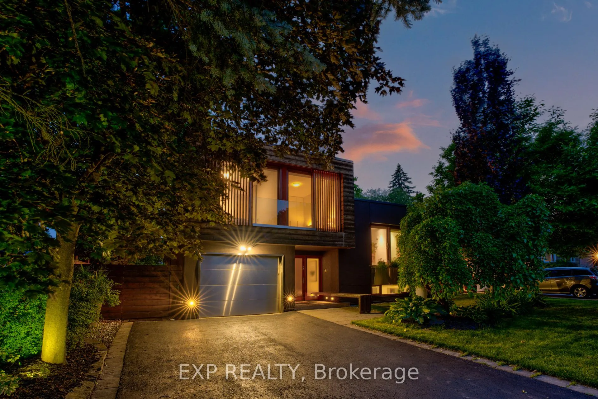 Detached Home For Sale | W13532200