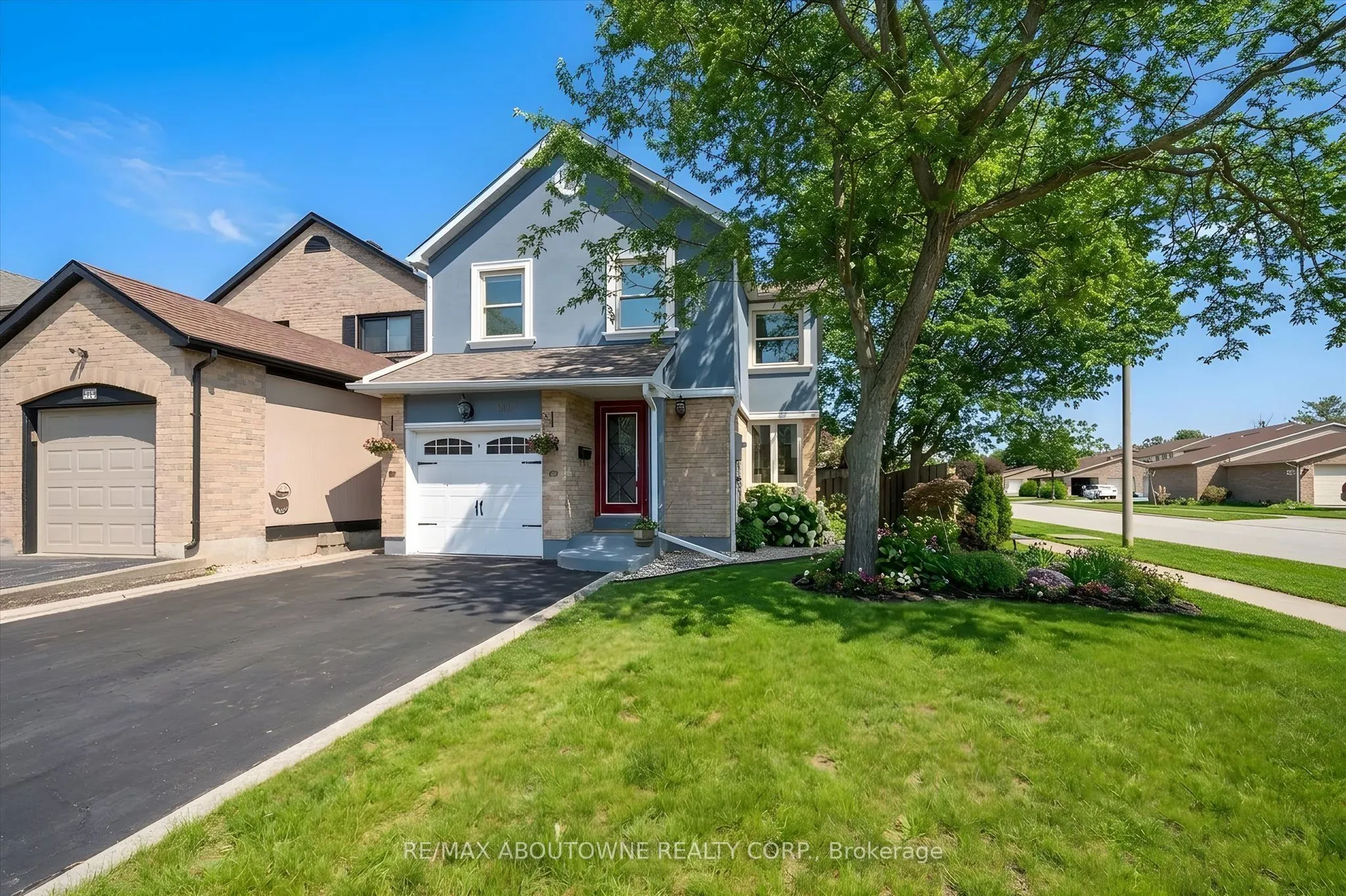 Detached Home For Sale | W13533294