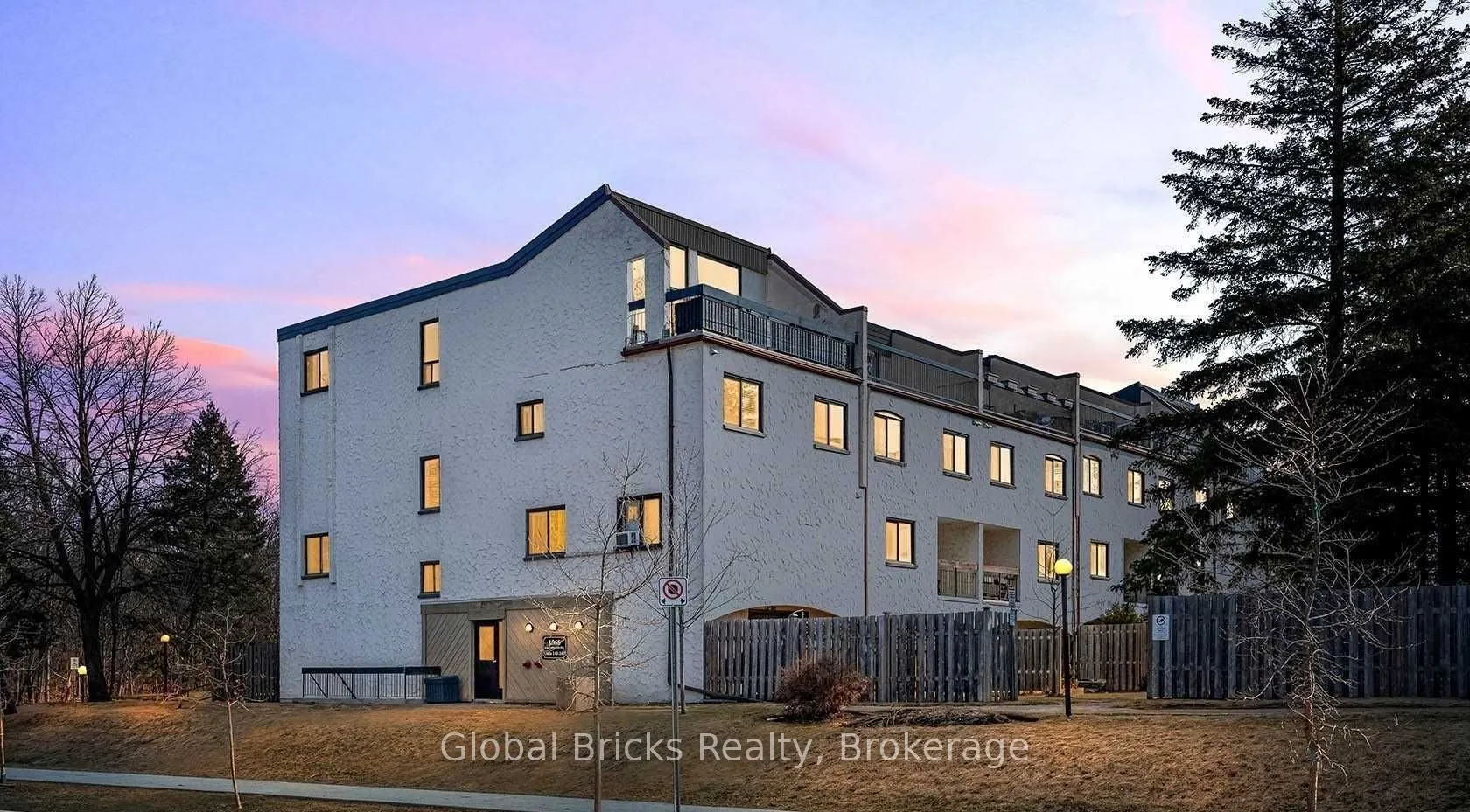 Property For Sale | W13533558