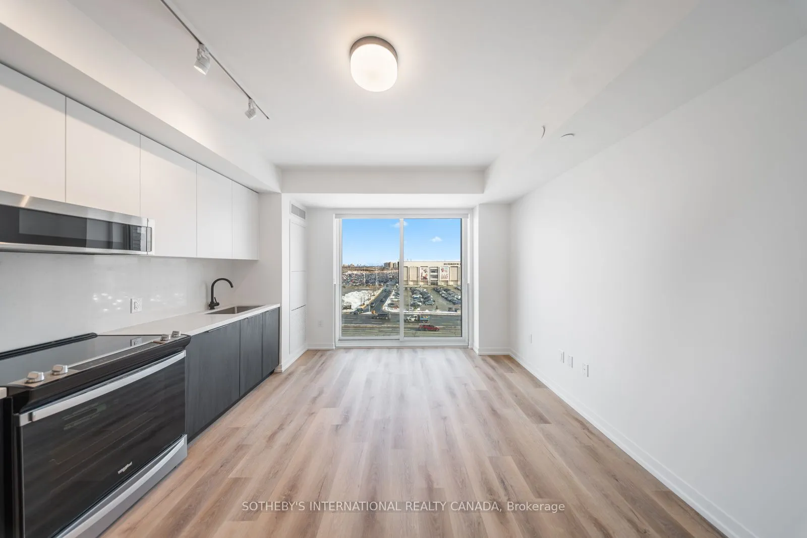 Property For Lease | W13534334