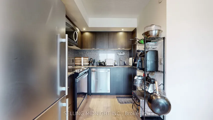 10 Eva Road 1105, Toronto W08, ON M9C 0B3