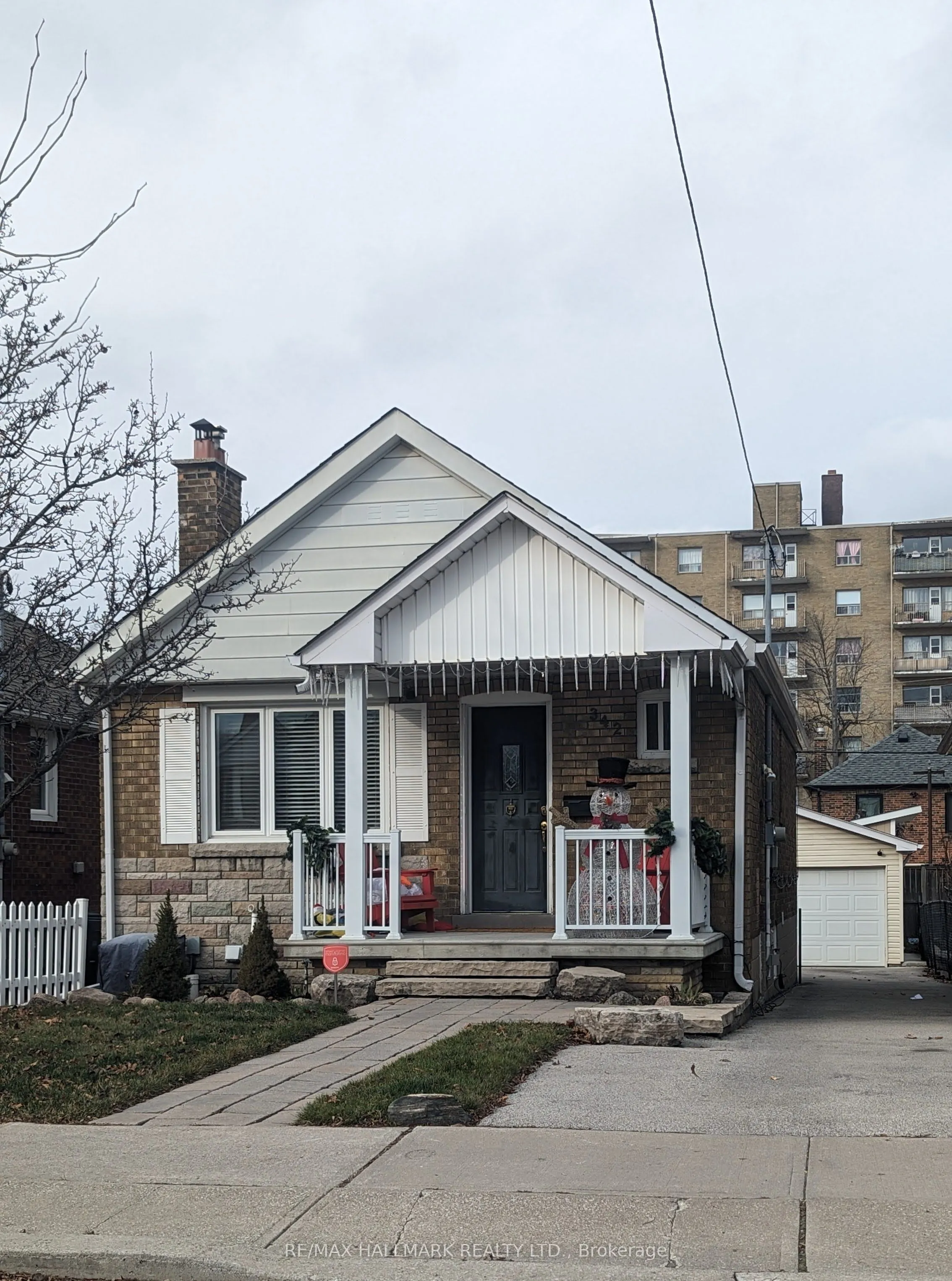 Detached Home For Lease | W13535414