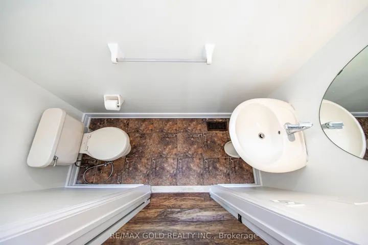3332 Angel Pass Drive, Mississauga, ON L5M 7K2