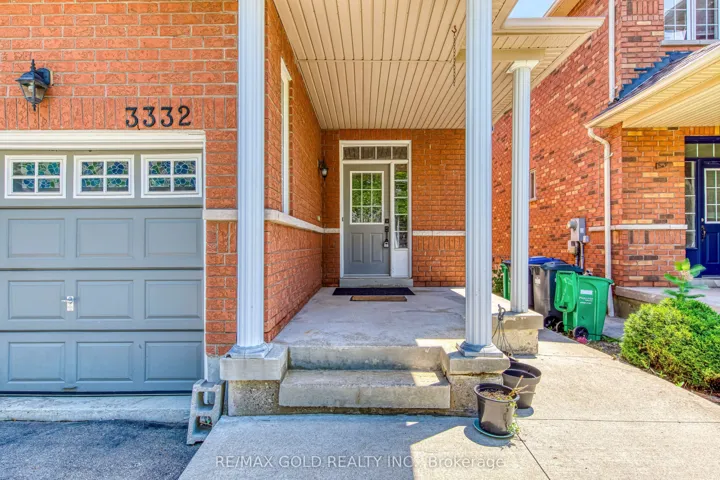 3332 Angel Pass Drive, Mississauga, ON L5M 7K2