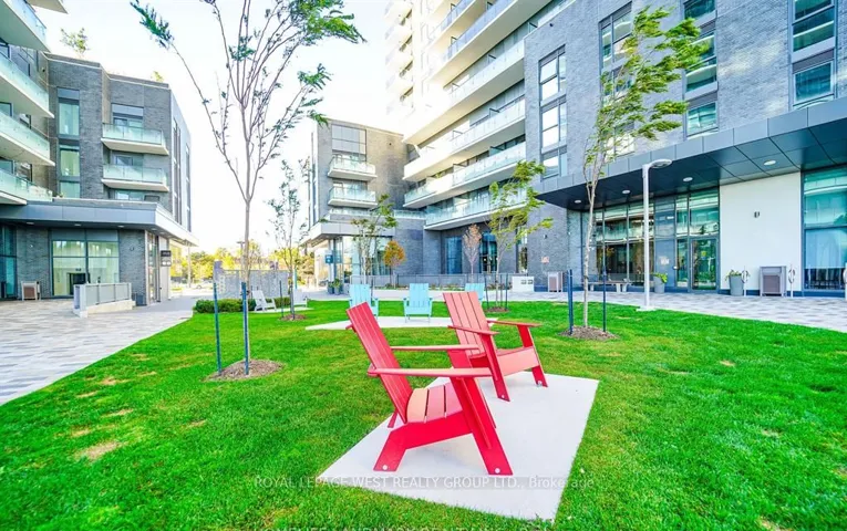30 Samuel Wood Way, Toronto W08, ON M9B 0C9