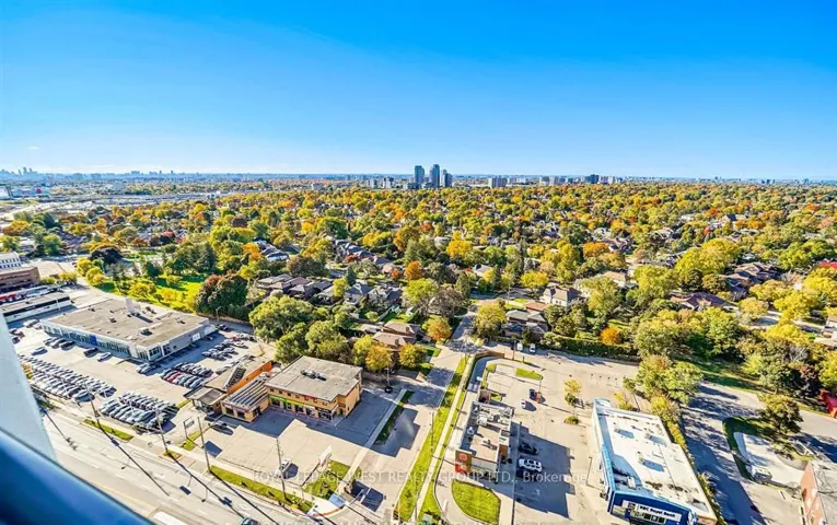 30 Samuel Wood Way, Toronto W08, ON M9B 0C9