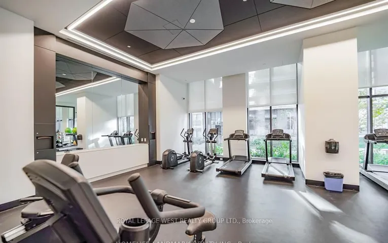 30 Samuel Wood Way, Toronto W08, ON M9B 0C9