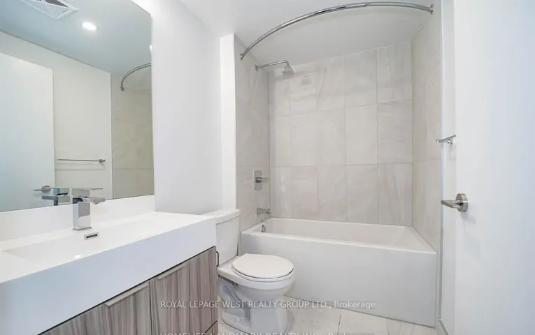 30 Samuel Wood Way, Toronto W08, ON M9B 0C9