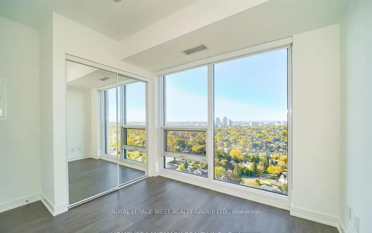 30 Samuel Wood Way, Toronto W08, ON M9B 0C9