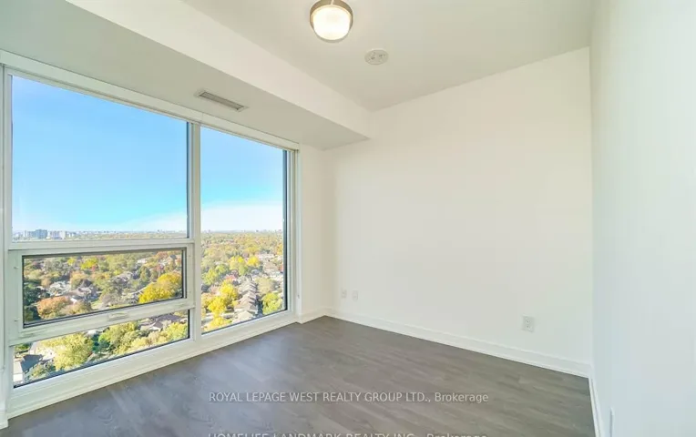 30 Samuel Wood Way, Toronto W08, ON M9B 0C9