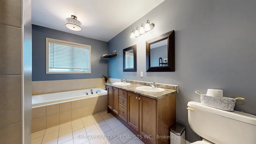 482 Grant Way, Milton, ON L9T 0S8