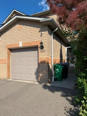 630 Leatherleaf Drive, Mississauga, ON L4Z 3Z1