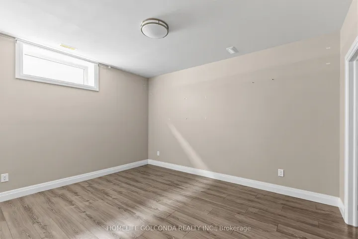 67 Mcadam Avenue, Toronto W04, ON M6A 1S6