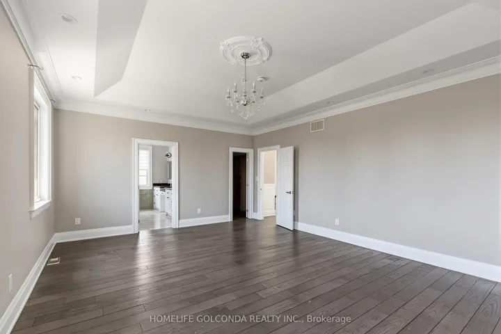 67 Mcadam Avenue, Toronto W04, ON M6A 1S6