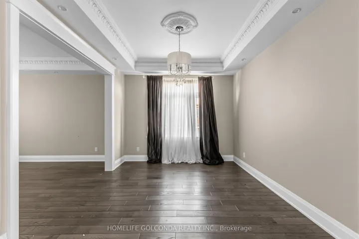 67 Mcadam Avenue, Toronto W04, ON M6A 1S6