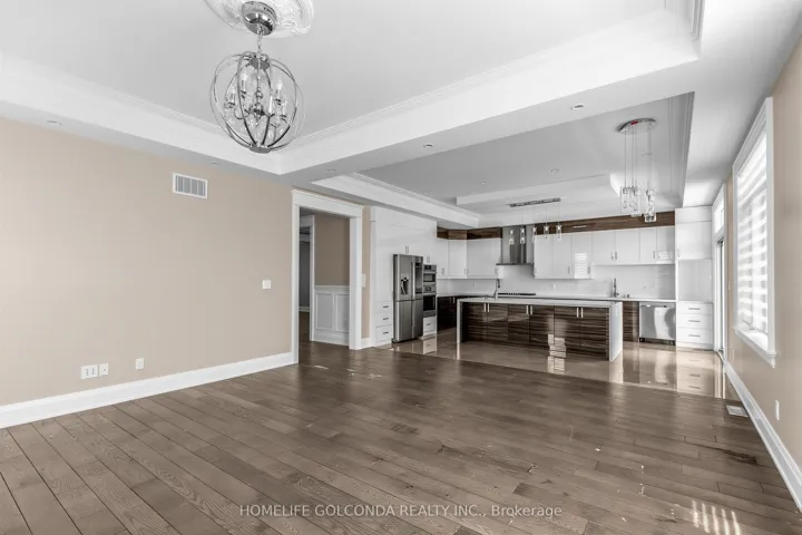 67 Mcadam Avenue, Toronto W04, ON M6A 1S6
