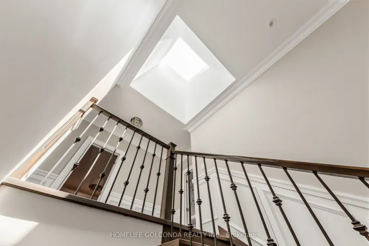 67 Mcadam Avenue, Toronto W04, ON M6A 1S6